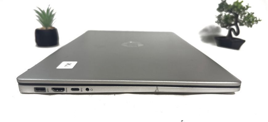 Ноутбук HP 17.3" Full HD / i7-1165g7 / Iris Xe / 16-512 1-0063 фото