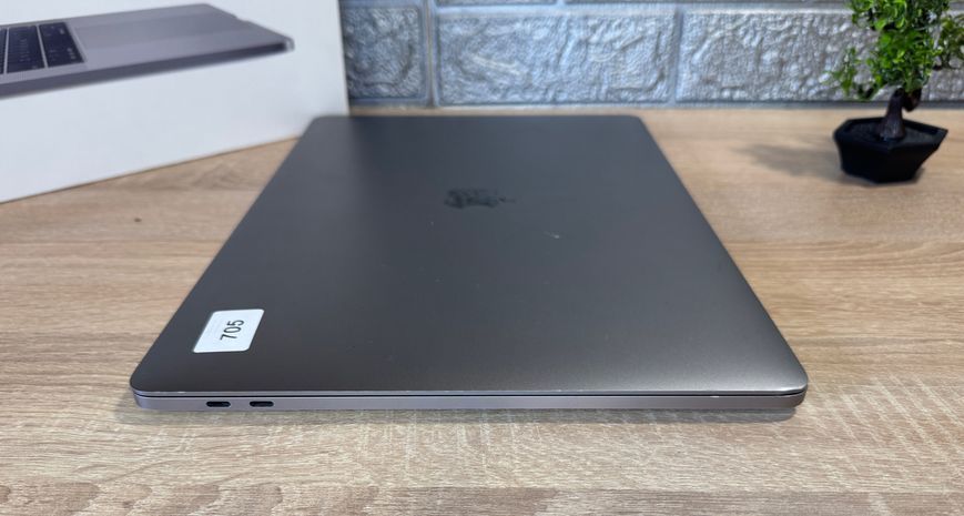 Ноутбук MacBook Pro 2016 / 15" / i7 / 16-512  1-0082 фото