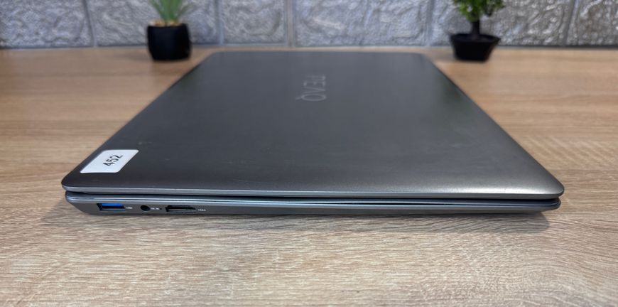 Ноутбук PEAQ 15.6" FHD / i7-7560u / 8-256 1-0083 фото