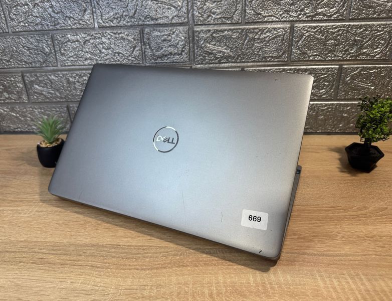 Ноутбук Dell 5550 / 15.6" Full HD / Ultra 7 165H / 16-512 1-0060 фото