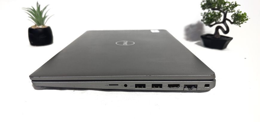 Ноутбук Dell 5550 / 15.6" Full HD / Ultra 7 165H / 16-512 1-0060 фото