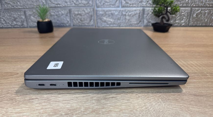 Ноутбук Dell 5550 / 15.6" Full HD / Ultra 7 165H / 16-512 1-0060 фото